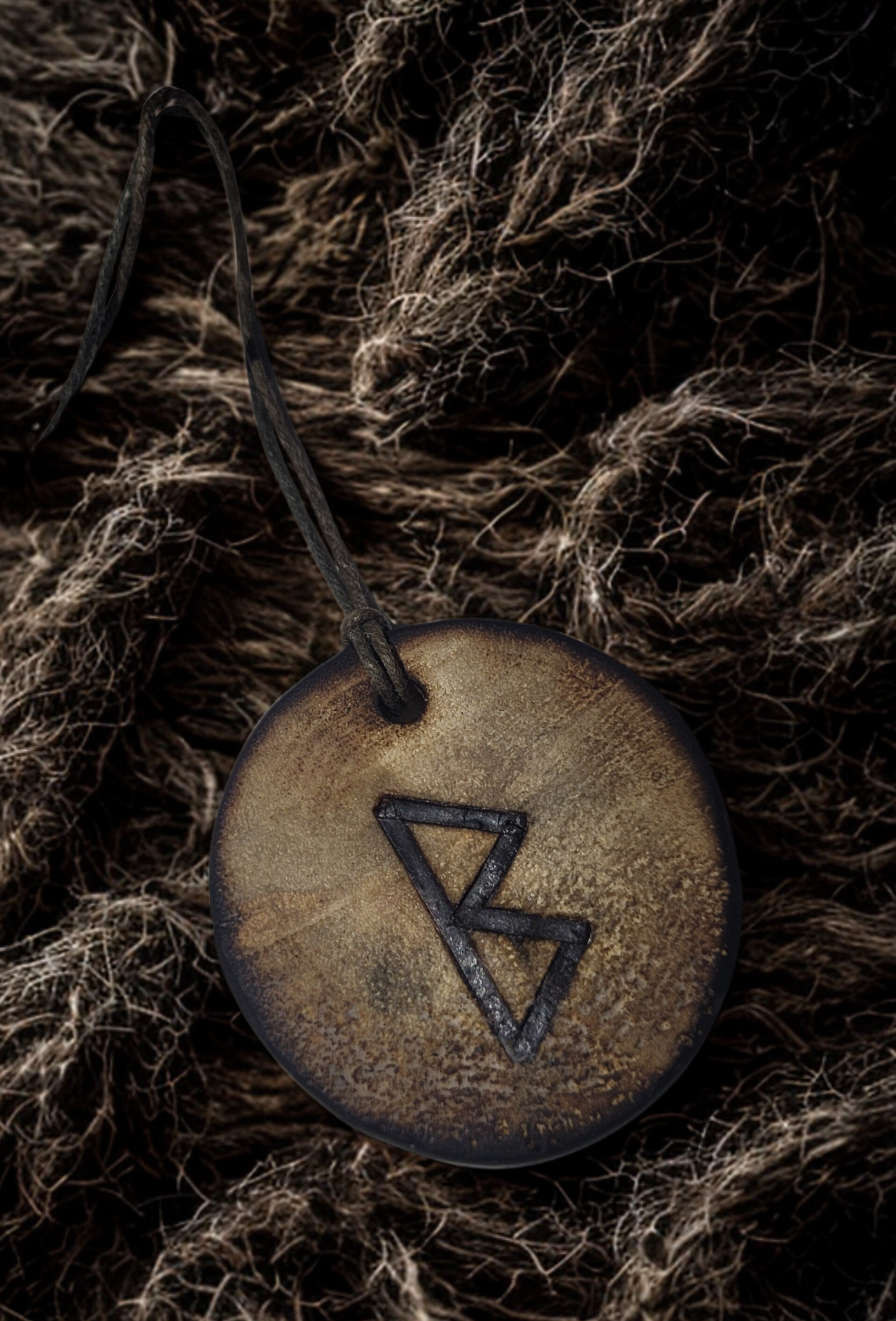 Berkana Rune Necklace – Growth